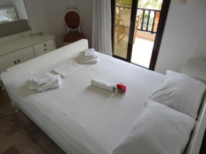 Konstantinos Polichrono Residence